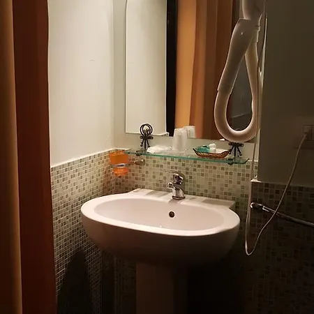 Dimora Storica Urbana Guest house 3*